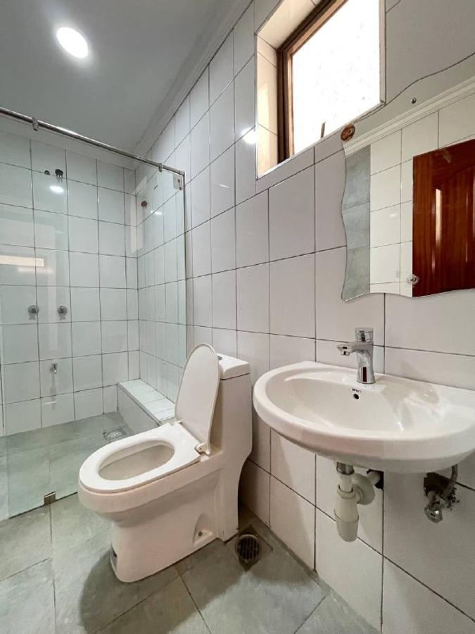 4 Bed Apartment with En Suite in Kitisuru - 14