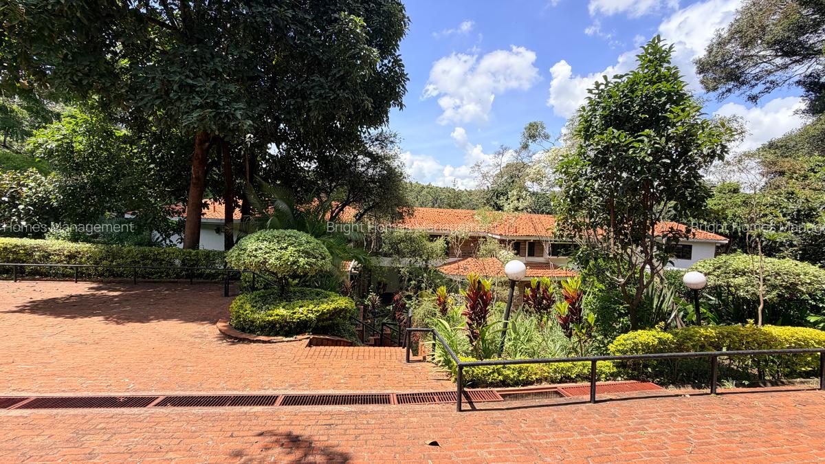 5 Bed Villa with En Suite in Muthaiga - 2