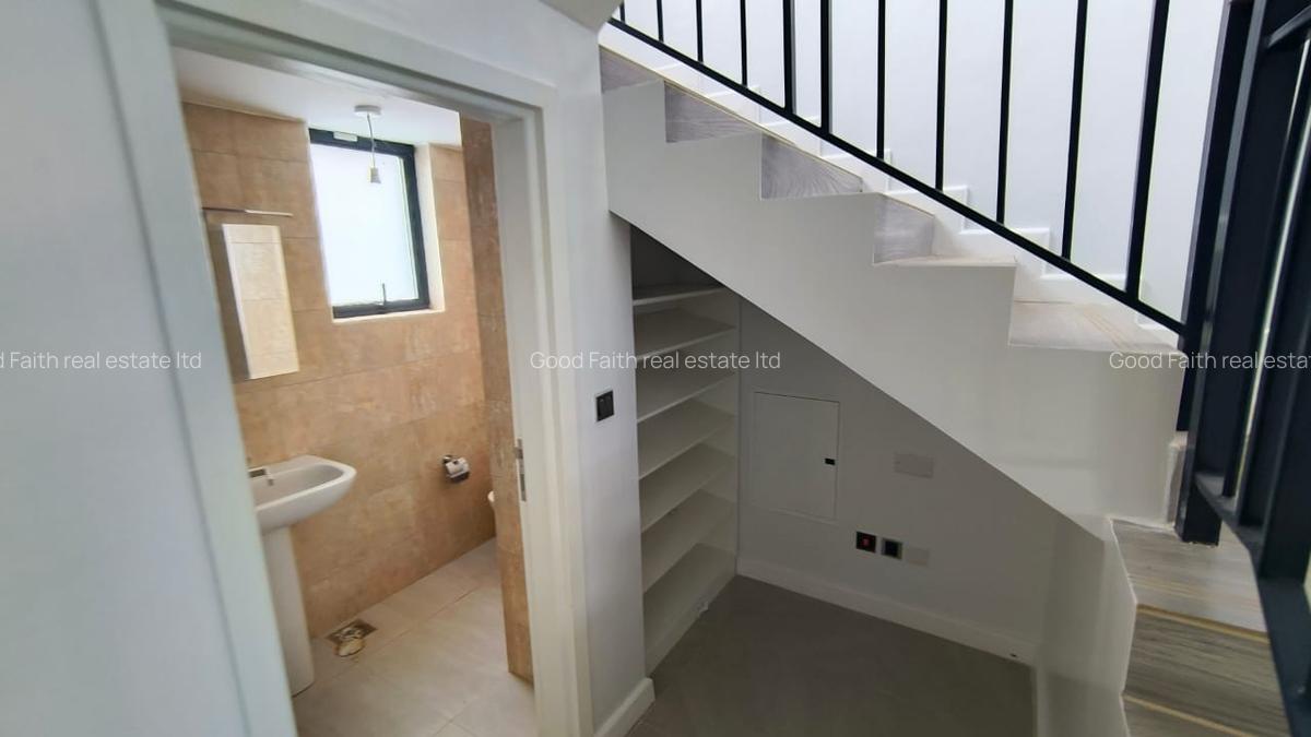 4 Bed Villa with En Suite in Kiambu Road - 5