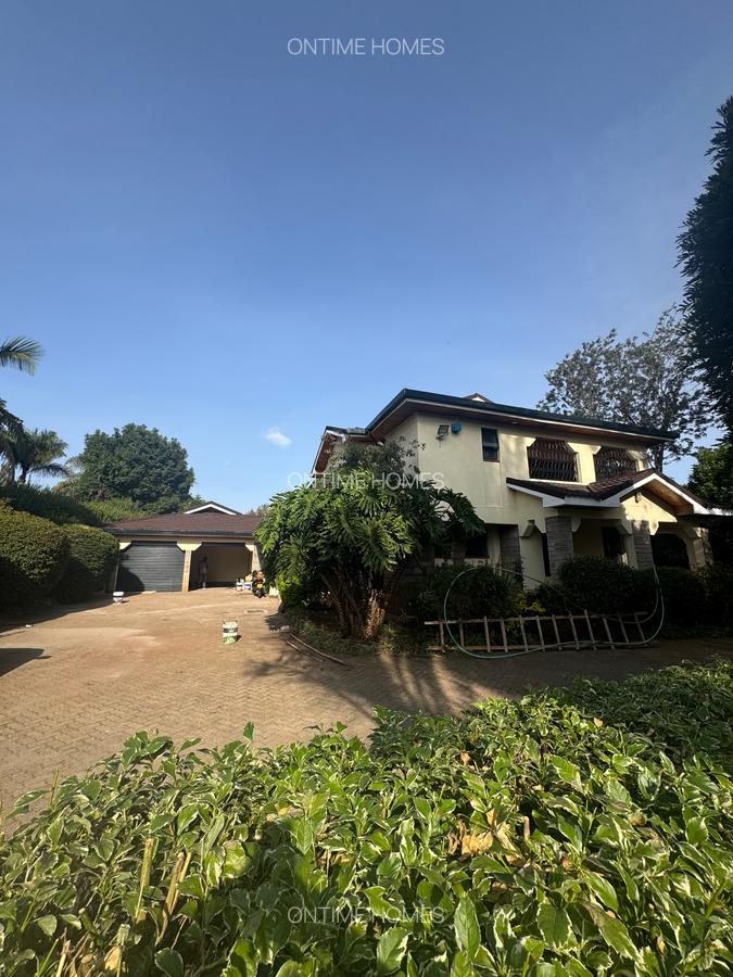 5 Bed House with En Suite at Runda - 7