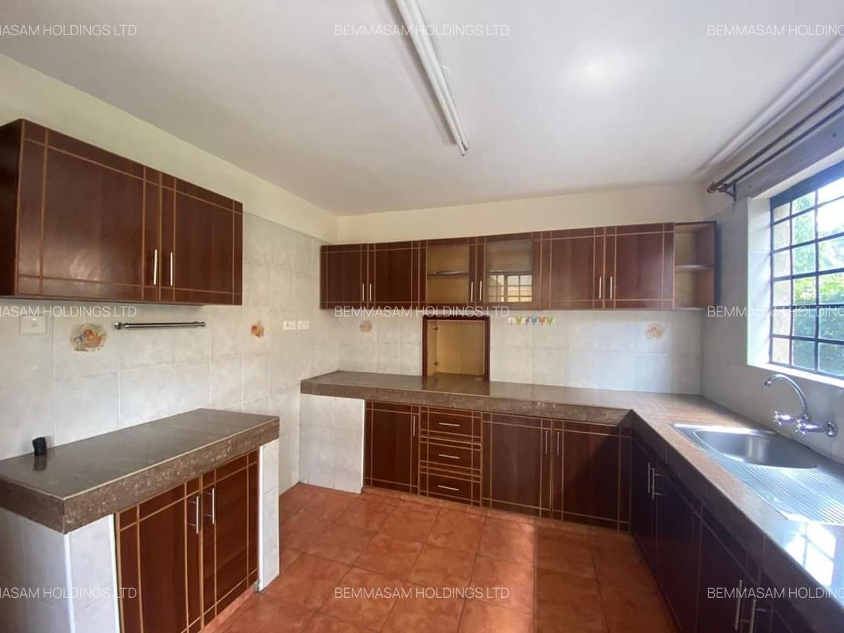 4 Bed Villa with En Suite at Mombasa Road - 5