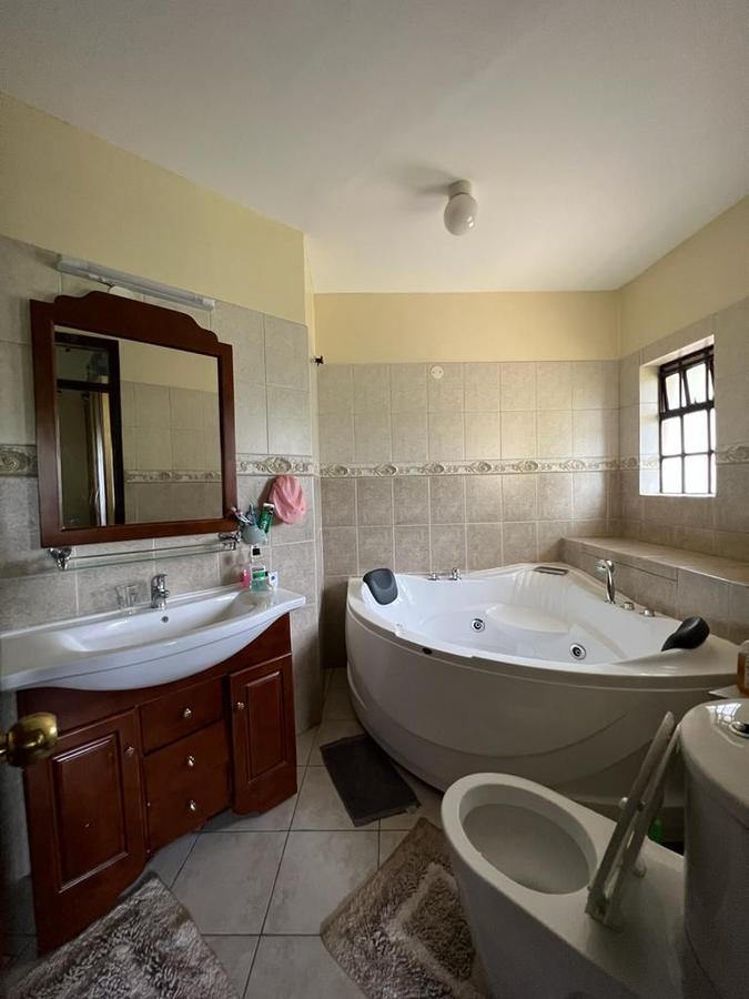 4 Bed Townhouse with En Suite in Lavington - 9