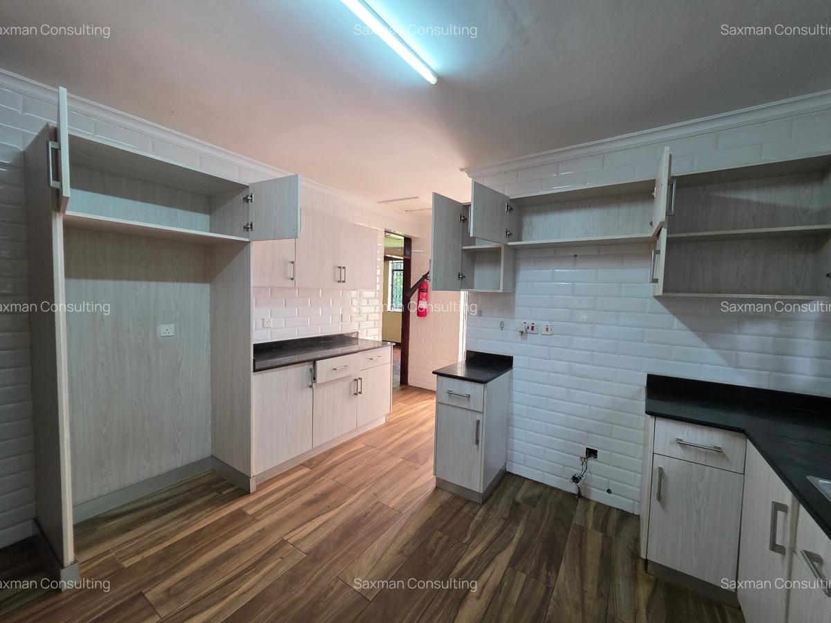 4 Bed Townhouse with En Suite in Runda - 7