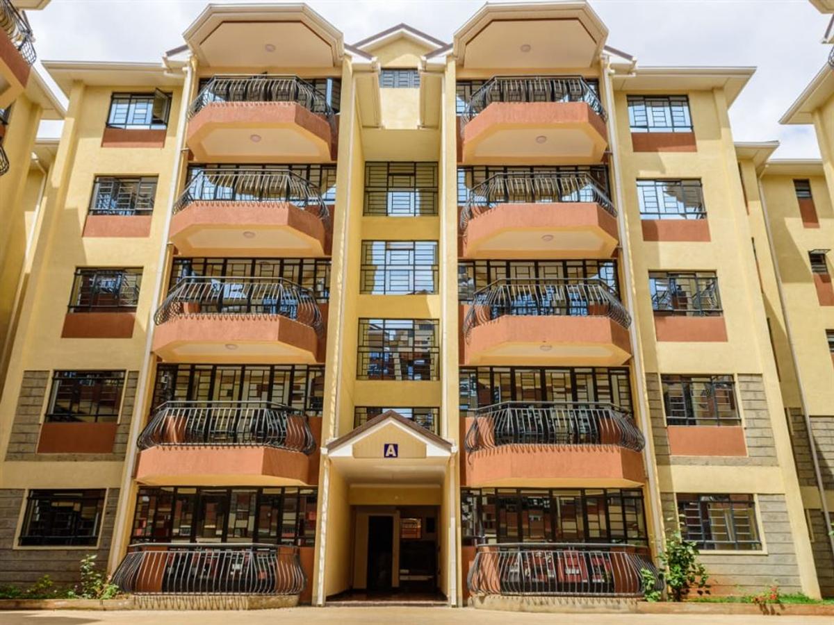 3 Bed Apartment with En Suite in Kasarani