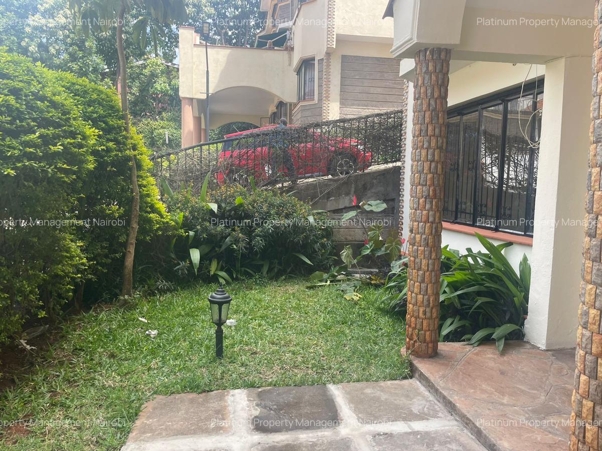 4 Bed House with En Suite at Grevillea Grove - 3