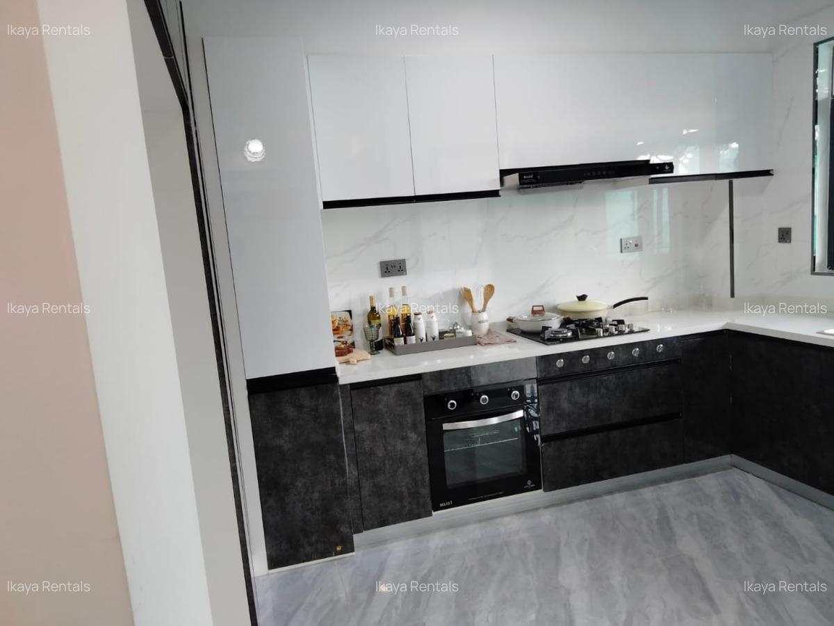 3 Bed Apartment with En Suite at Othaya Road - 7