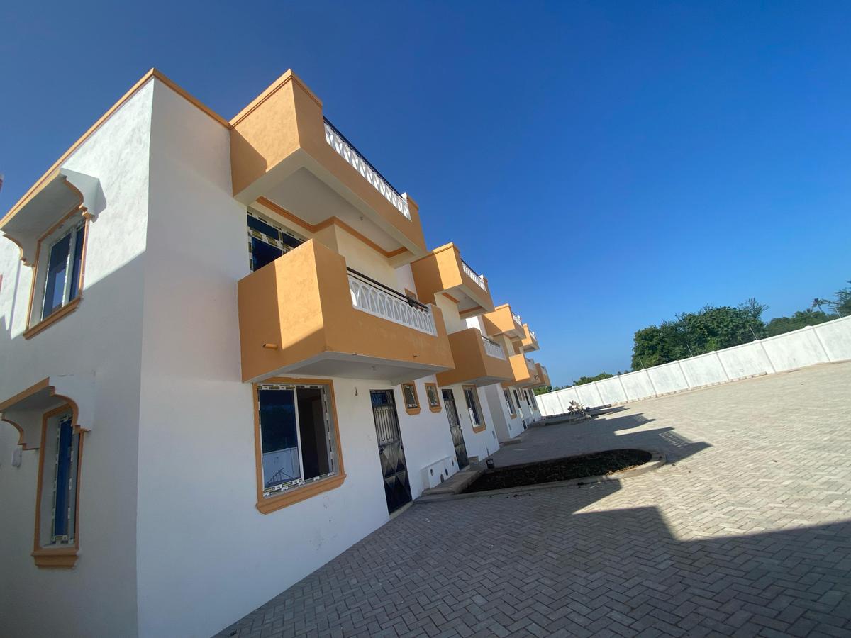 3 Bed Townhouse with En Suite at Mtwapa - 8