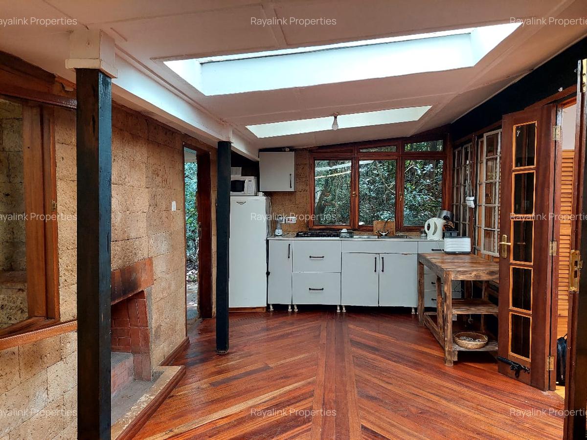 2 Bed House with En Suite at Karen - 14