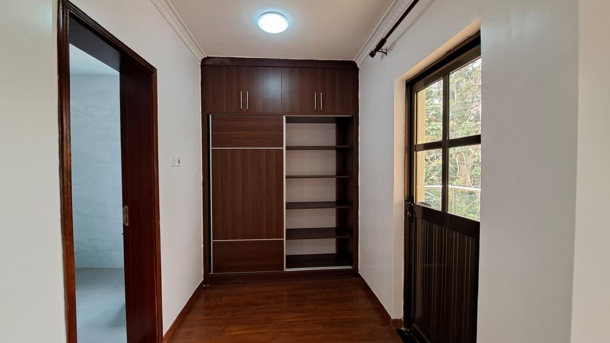 5 Bed Villa with En Suite at Chalbi Drive - 19