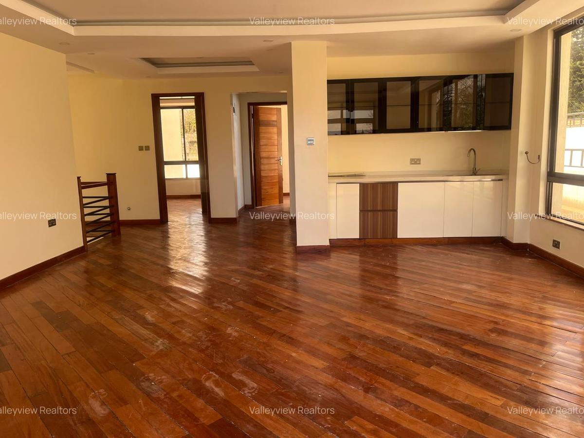 5 Bed Townhouse with En Suite at Kileleshwa - 2
