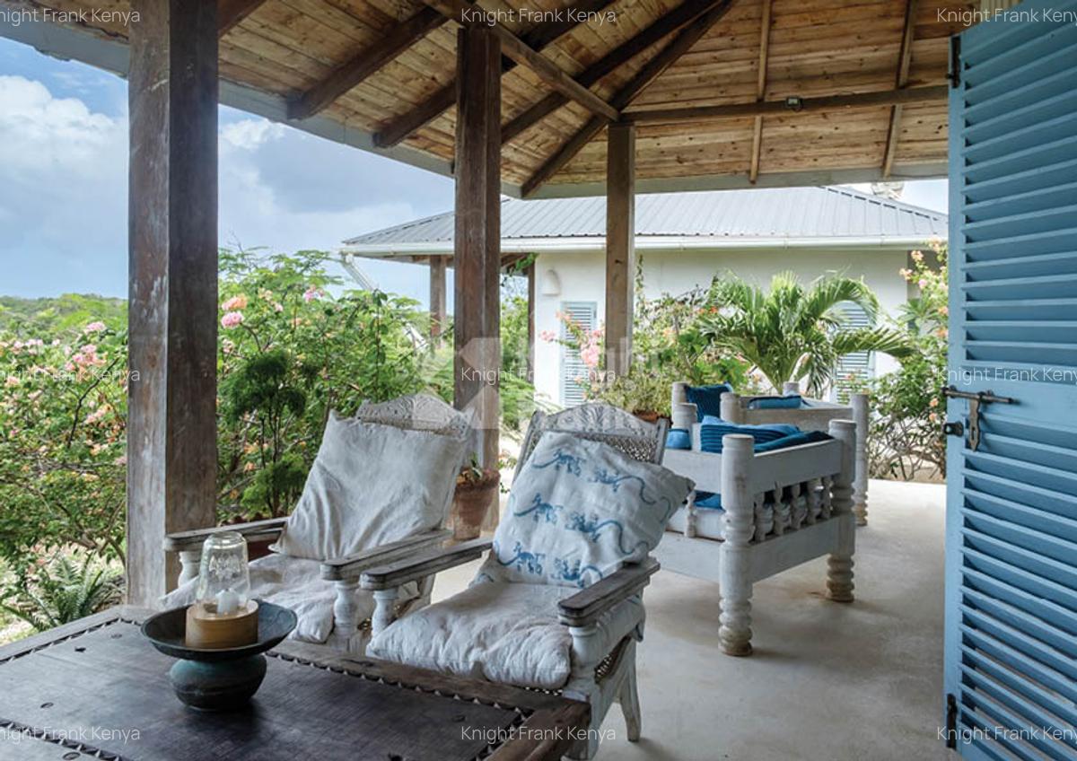 4 Bed House with Swimming Pool at South Of Mida Creek - 6