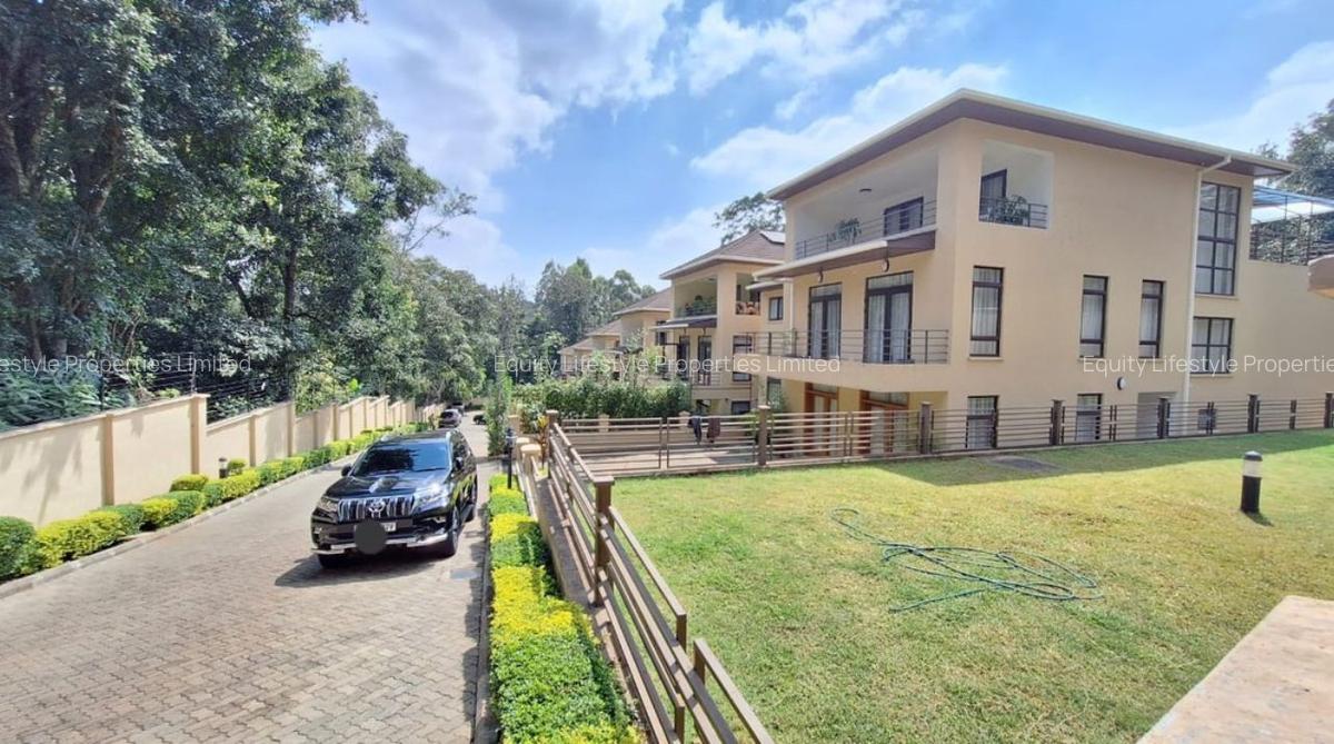 5 Bed Townhouse with En Suite in Lavington - 1