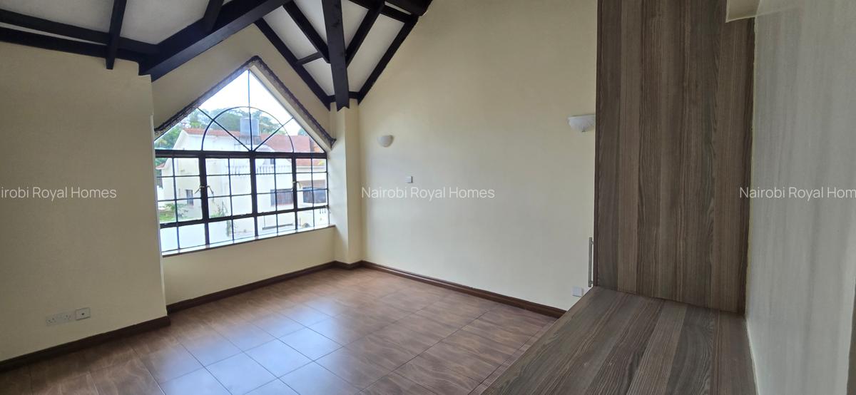 5 Bed Townhouse with En Suite at Convent Drive - 11