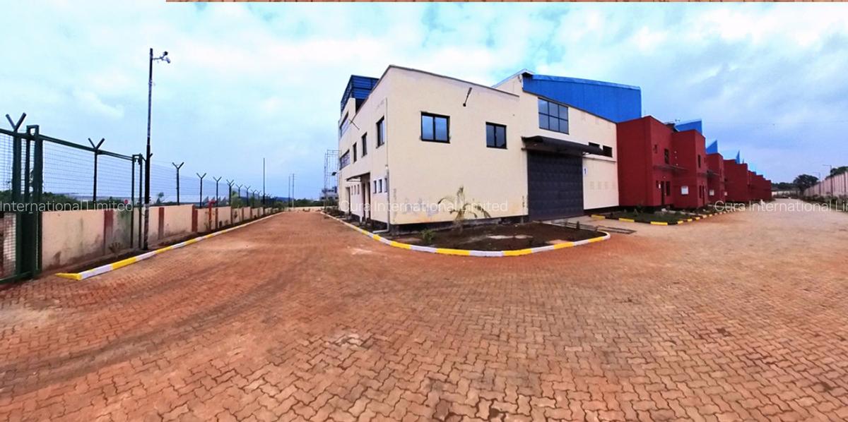 Warehouse in Tatu City - 3