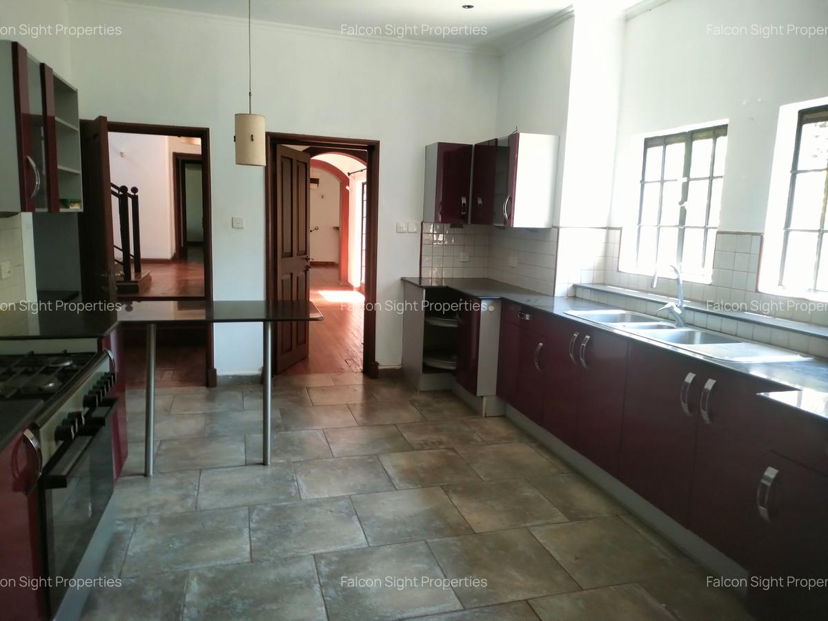 4 Bed Townhouse with Gym at Few Minutes Drive To Gigiri - 9
