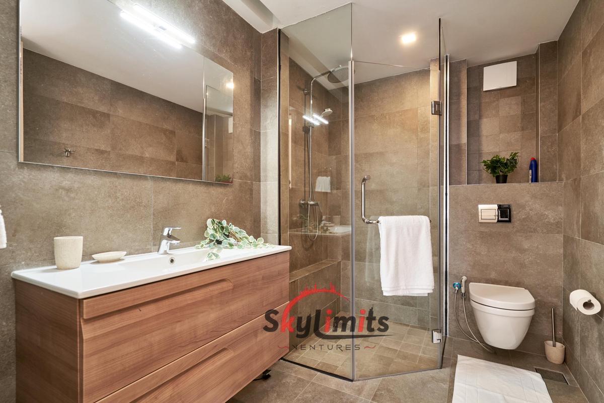Furnished 2 Bed Apartment with En Suite at Dennis Pritt Rd - 11