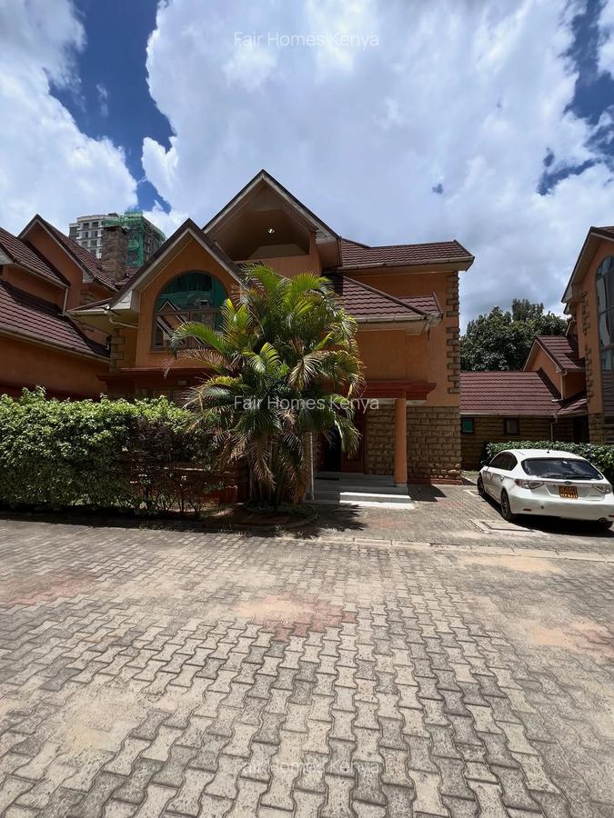 5 Bed Townhouse with En Suite at Othaya Road - 1