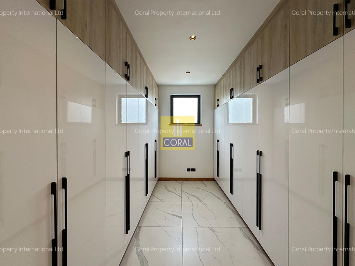 4 Bed Apartment in Westlands Area - 14
