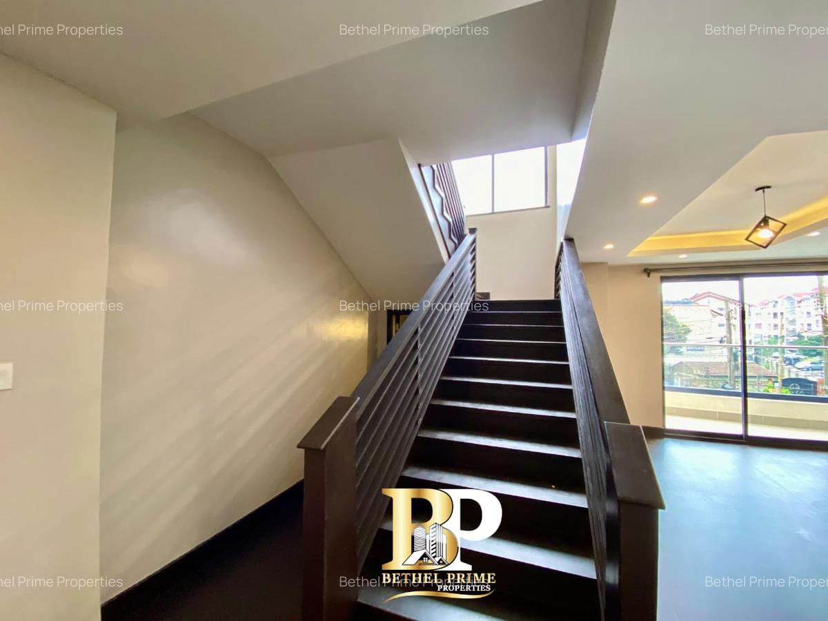 3 Bed Apartment with En Suite in Lavington - 3