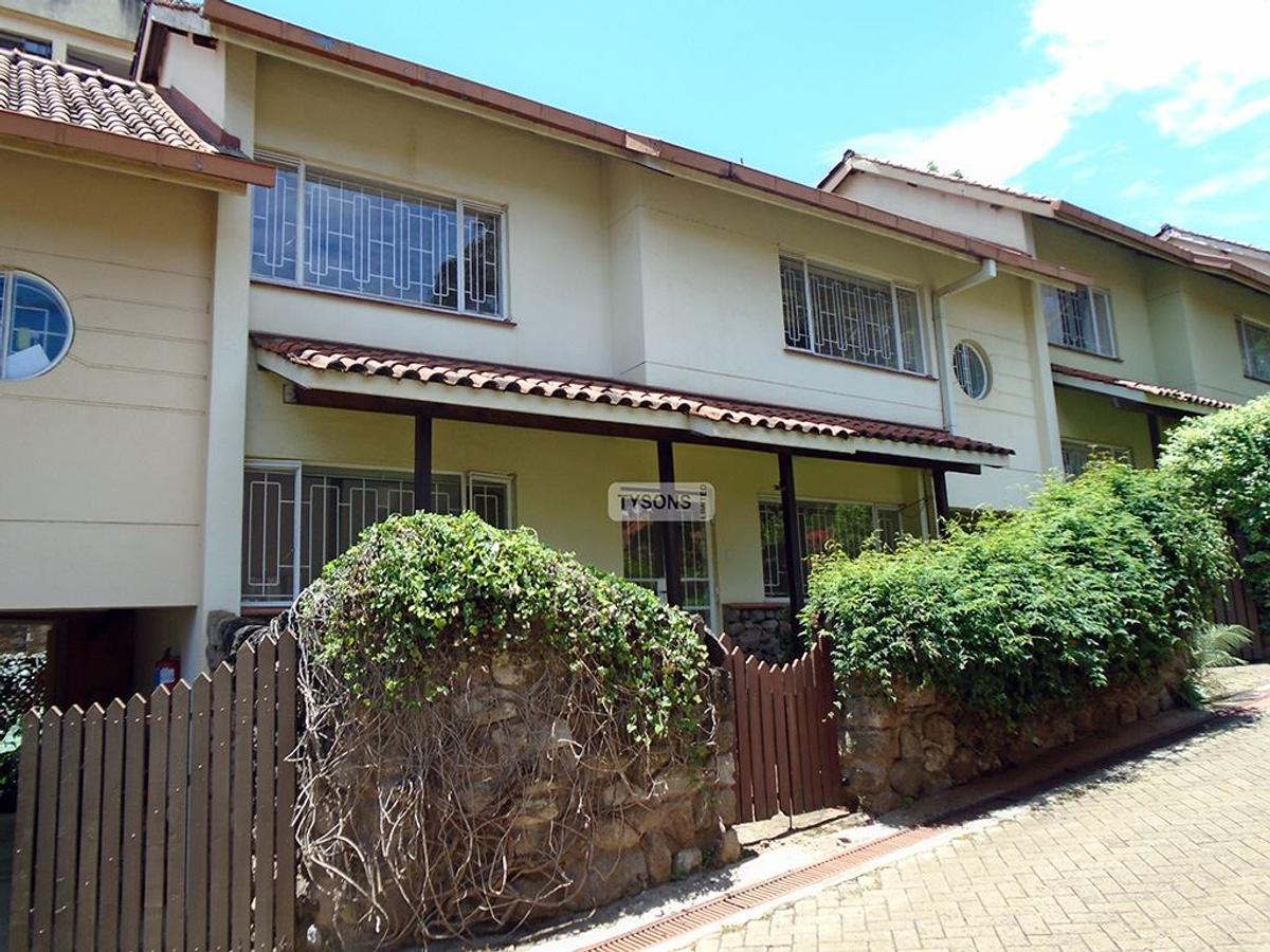 4 Bed Townhouse with En Suite in Riverside - 10