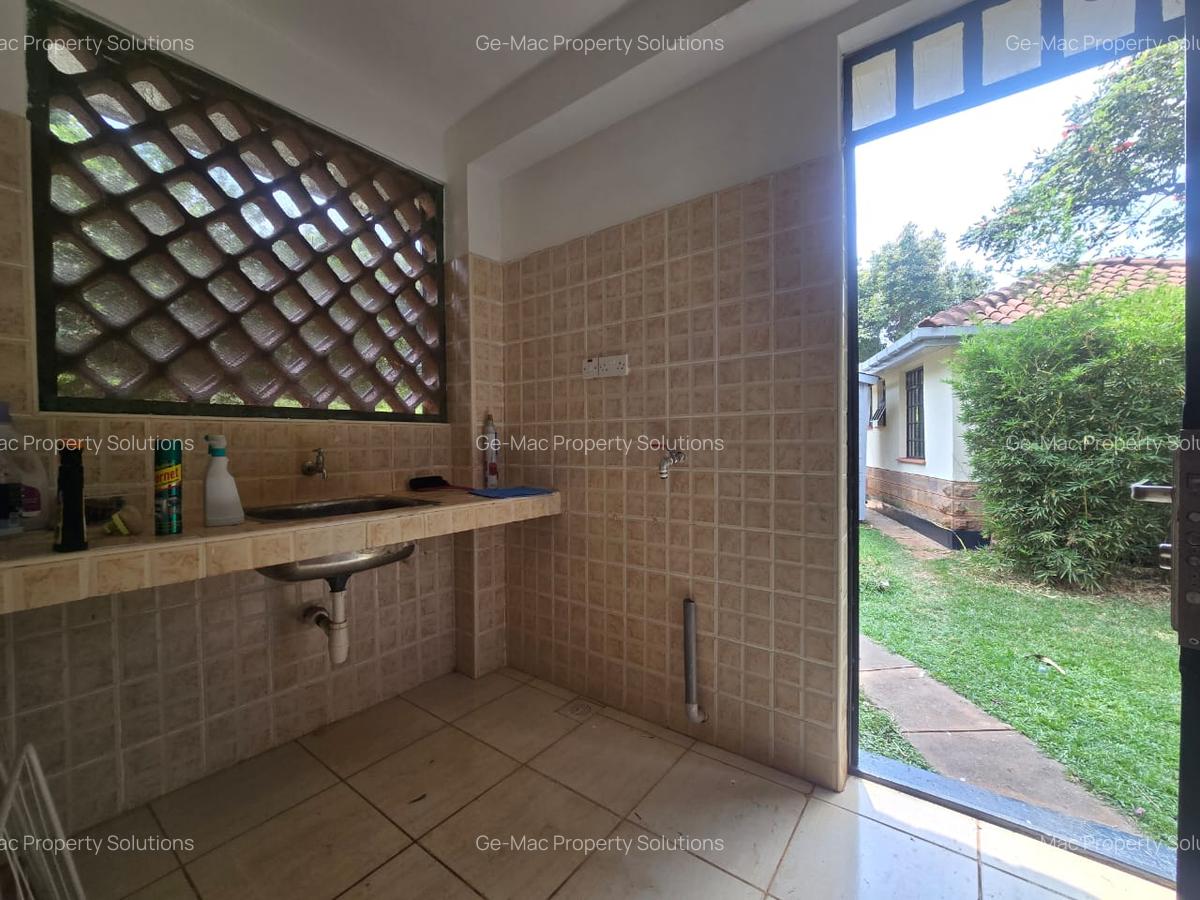 4 Bed Townhouse with En Suite in Nyari - 19