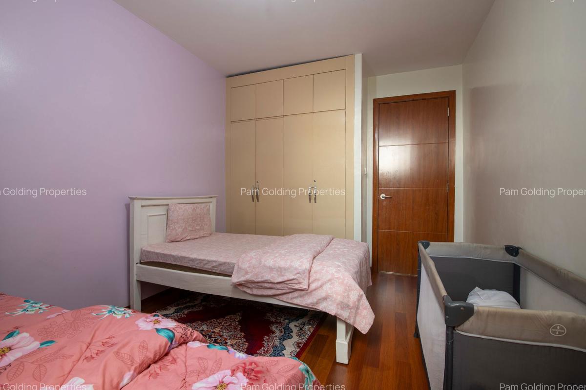 3 Bed Apartment with En Suite in Parklands - 15