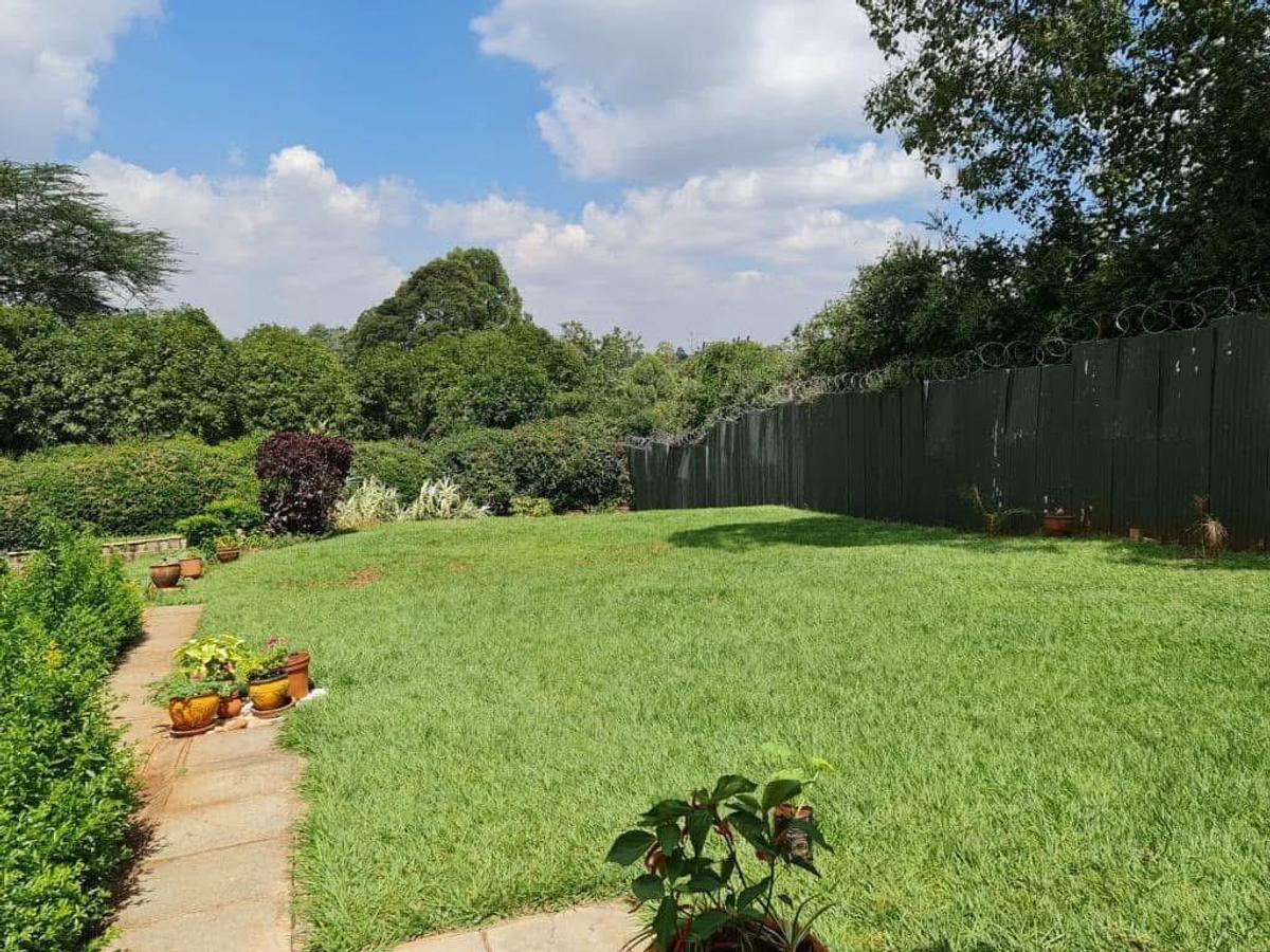 2 Bed House with En Suite in Nyari - 1