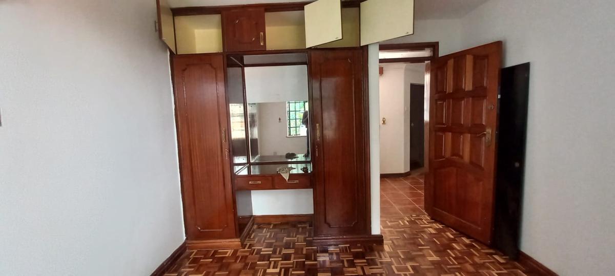 4 Bed Townhouse with En Suite at Lavington Green - 17