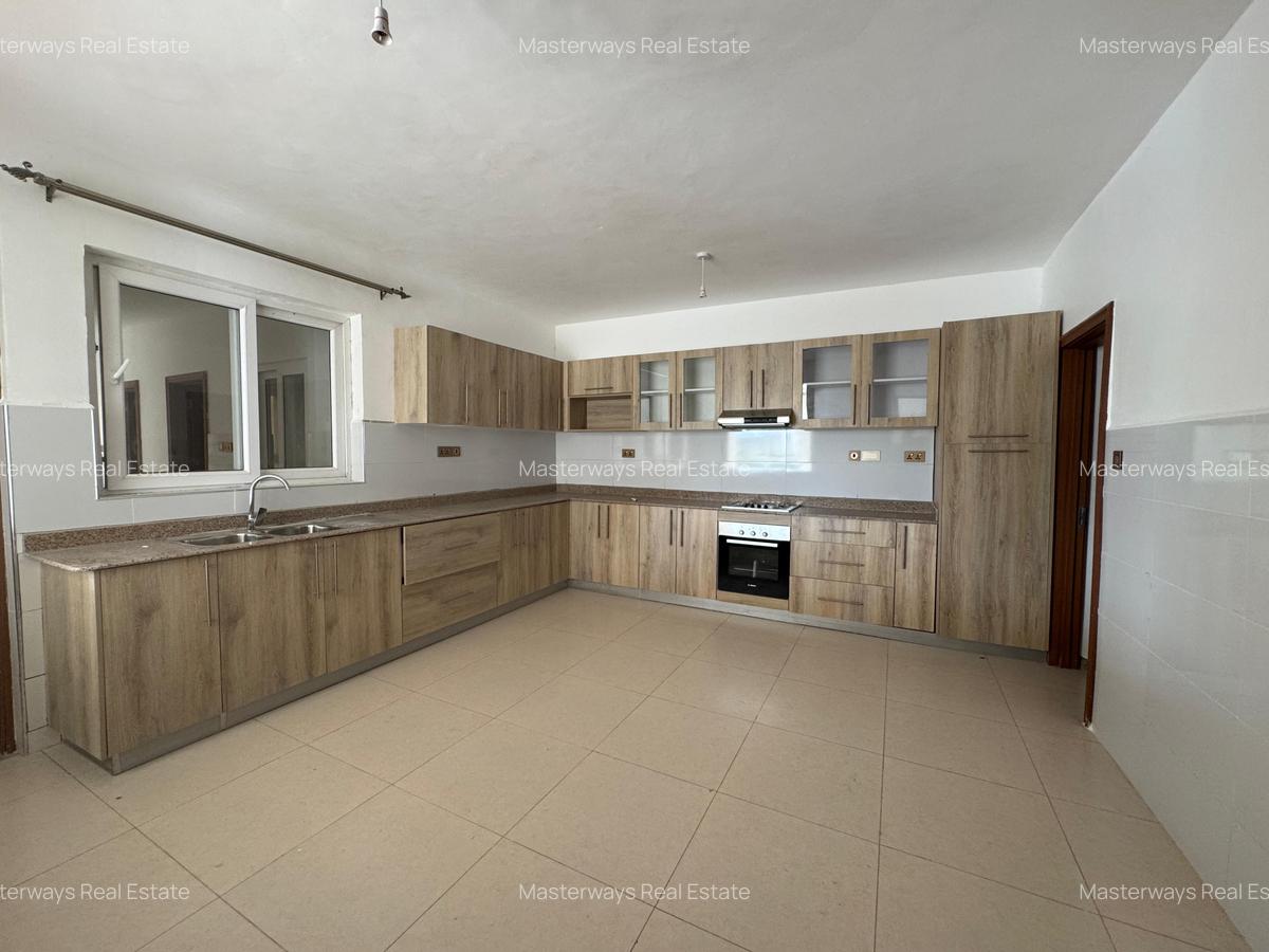 3 Bed Apartment with En Suite at Sports Road - 1
