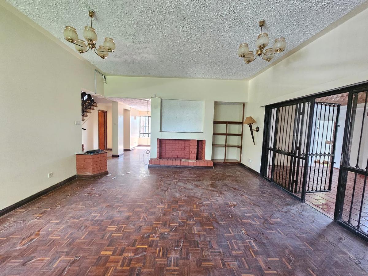 4 Bed House with En Suite in Runda - 13