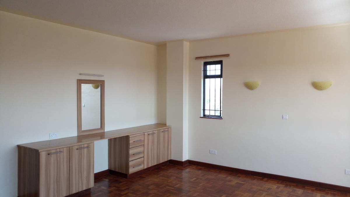 3 Bed Apartment with En Suite at Kilimani Estate Nairobi - 11