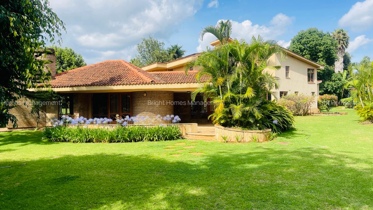 5 Bed Villa with En Suite in Runda - 1