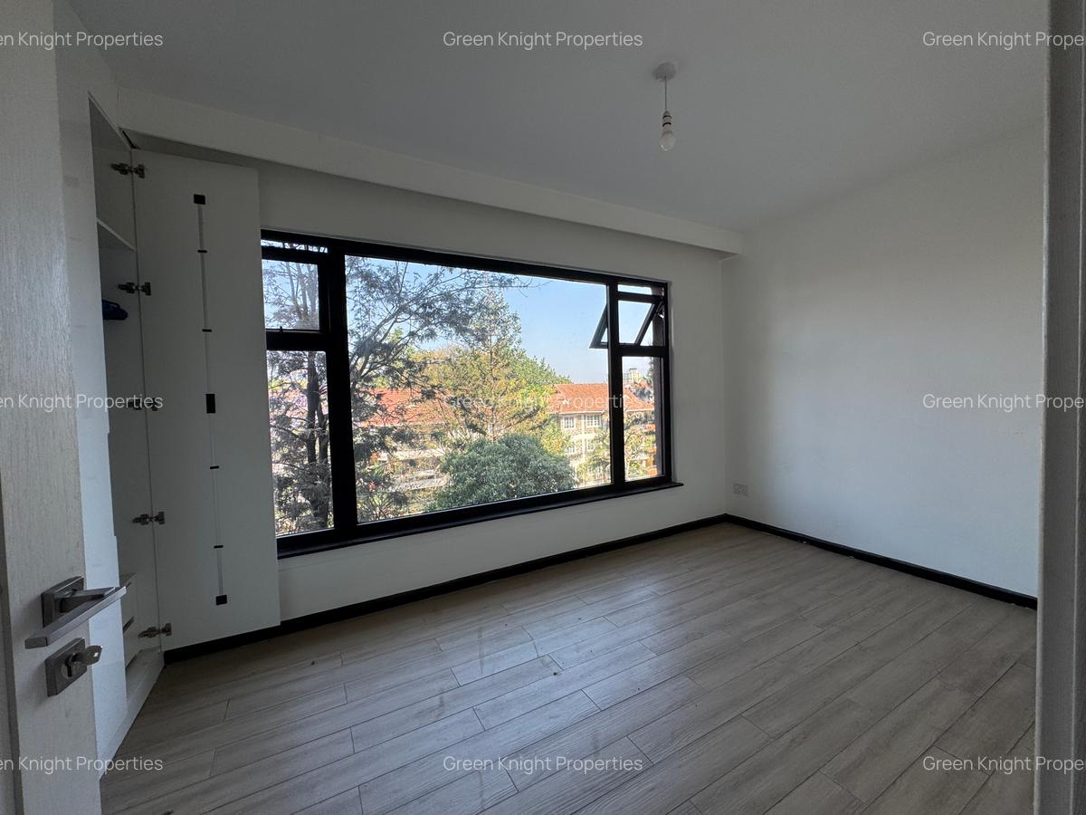 Serviced 2 Bed Apartment with En Suite in Lavington - 9