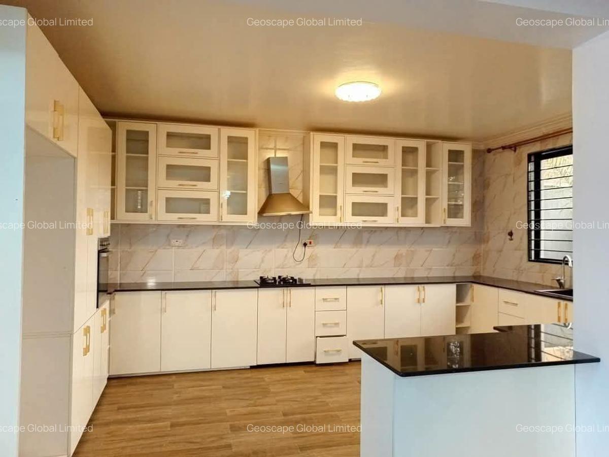 4 Bed House with En Suite in Kitengela - 3