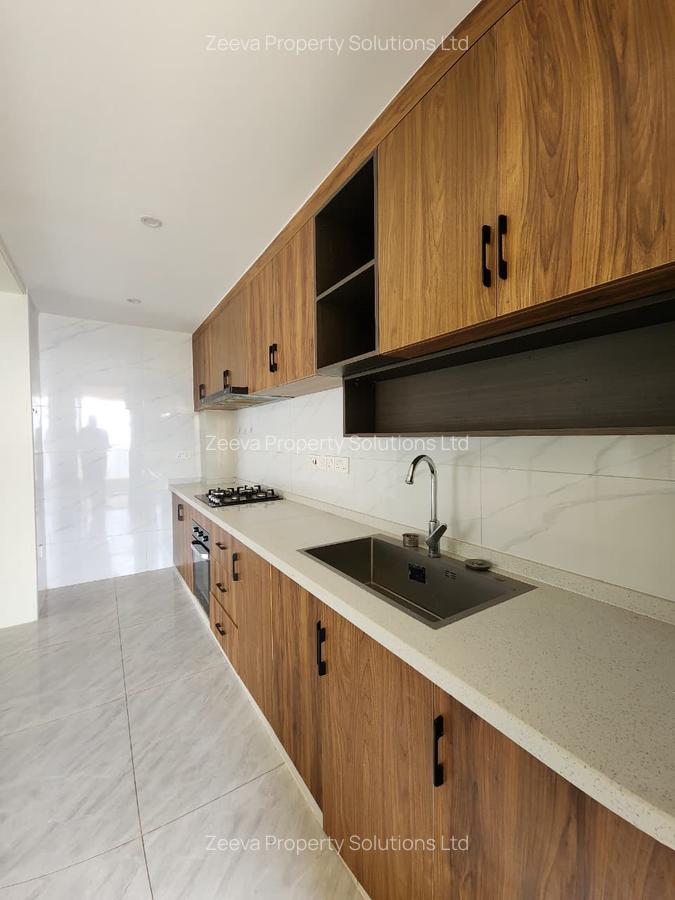 4 Bed Apartment with En Suite in Kilimani - 5