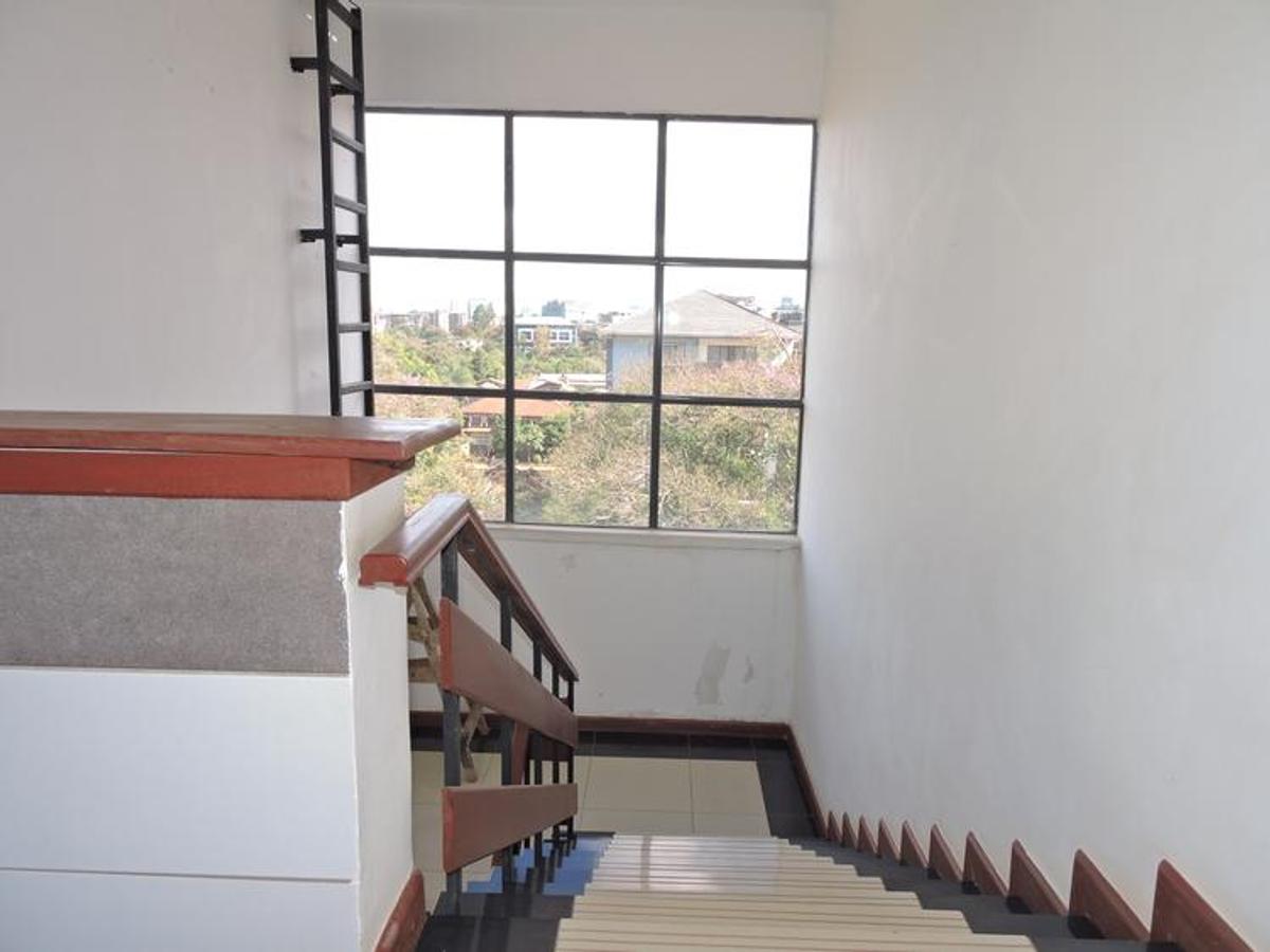 3 Bed Apartment with En Suite at Mvuli - 19