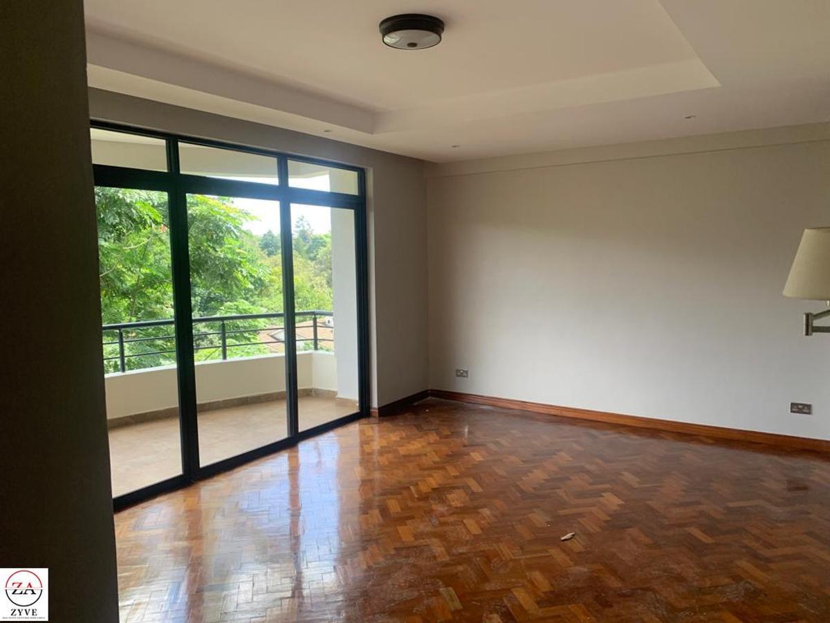 Serviced 4 Bed Apartment with En Suite at Riverside Drive - 11