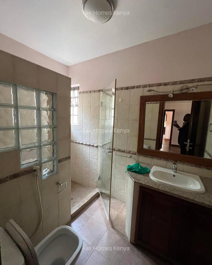 4 Bed Townhouse with En Suite at Peponi Road - 6
