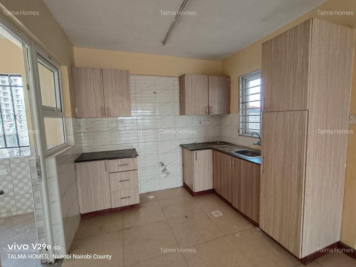 3 Bed Apartment with En Suite at 4Th Parklands - 7