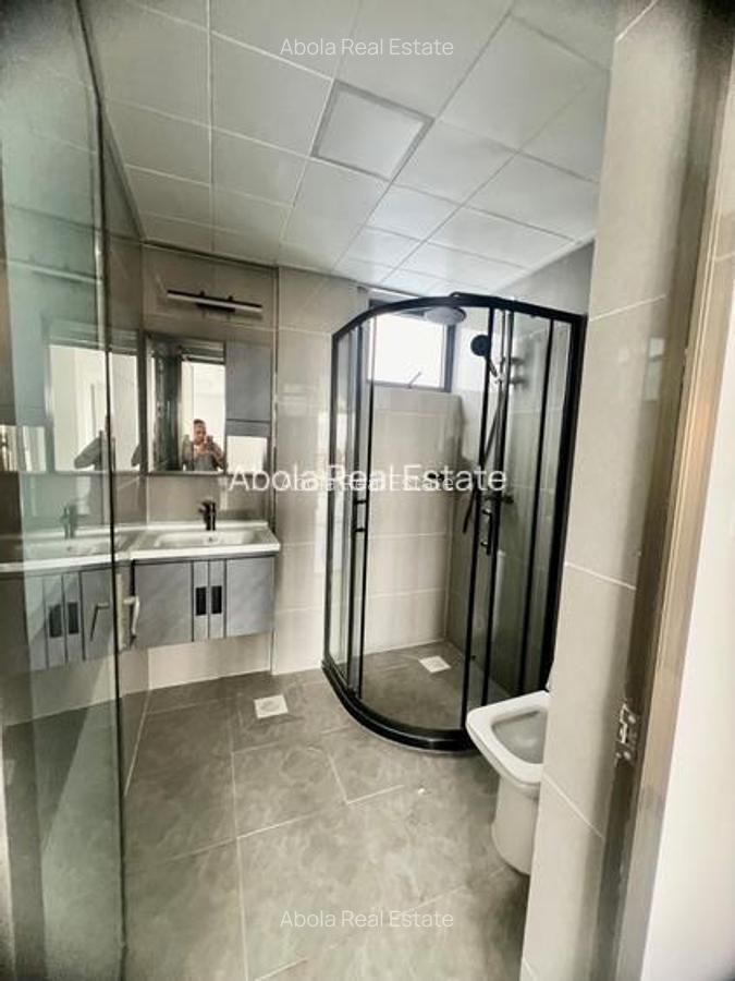 2 Bed Apartment with En Suite in Riverside - 2