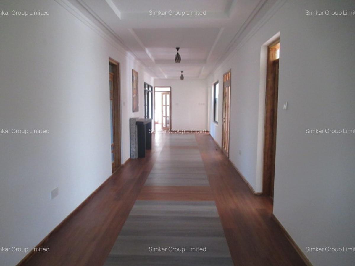 8 Bed House with En Suite at Off Bogani Rd - 10