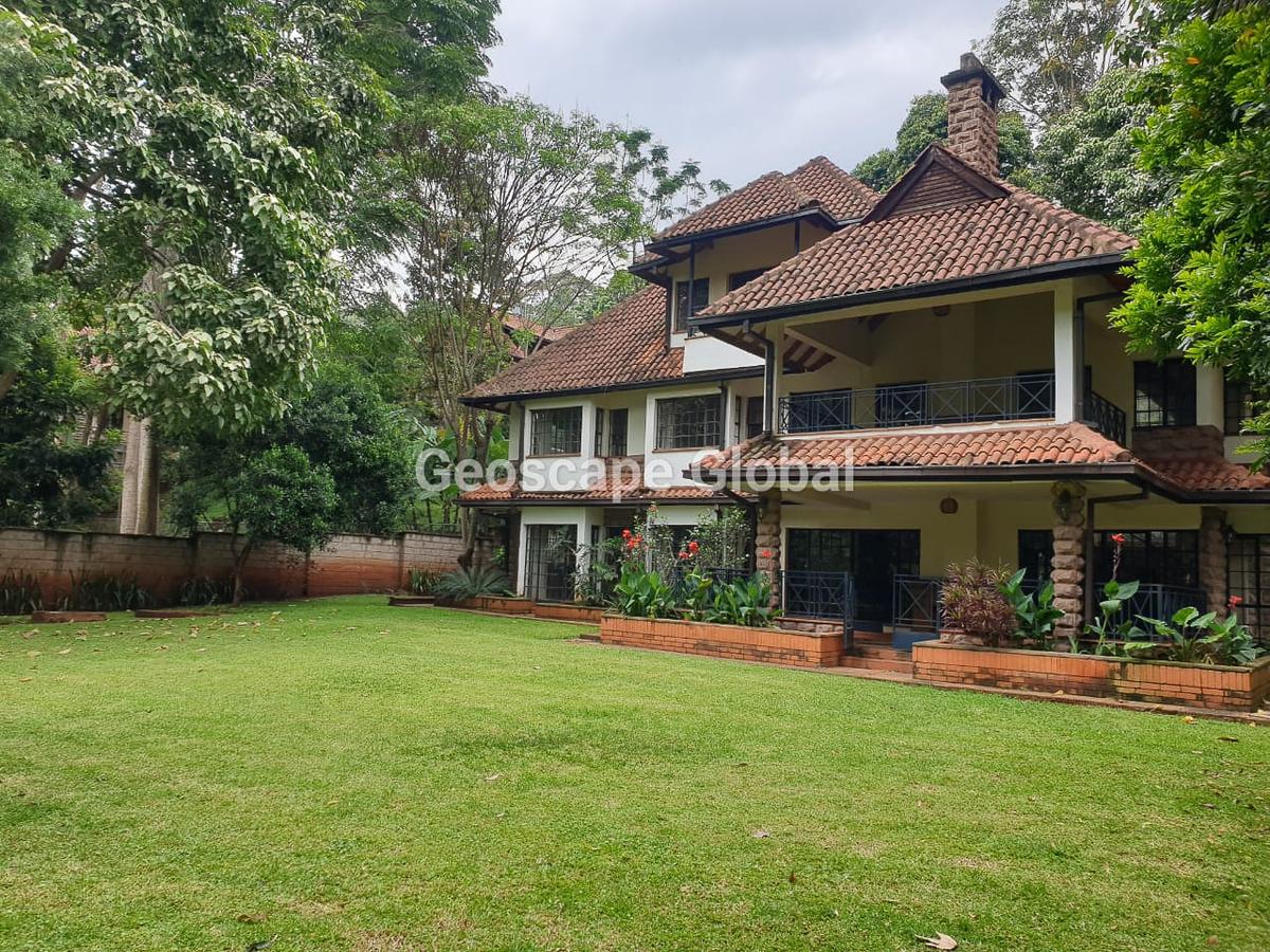5 Bed House with En Suite in Rosslyn - 13