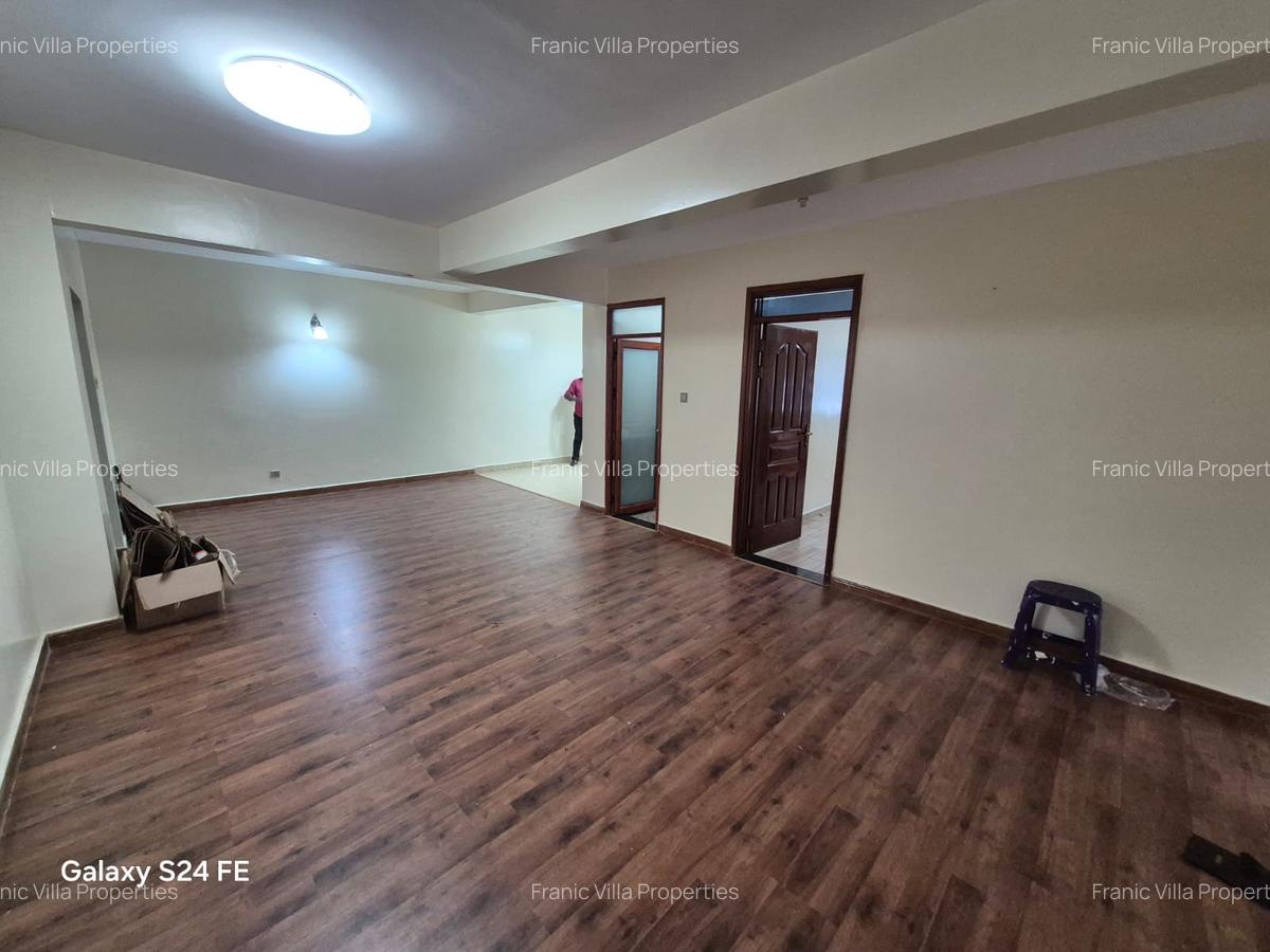 3 Bed Apartment with En Suite at Lavington - 1