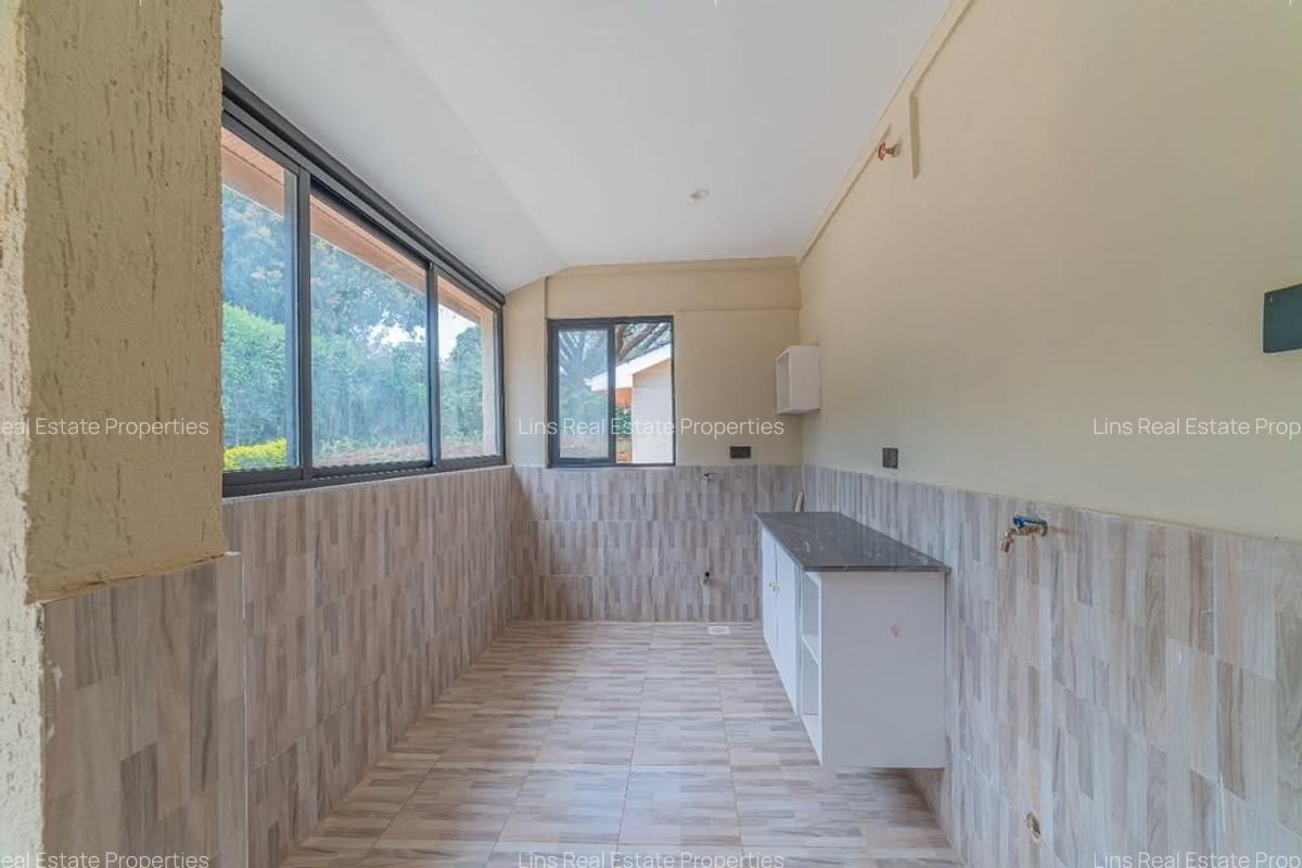 4 Bed House with En Suite in Loresho - 5