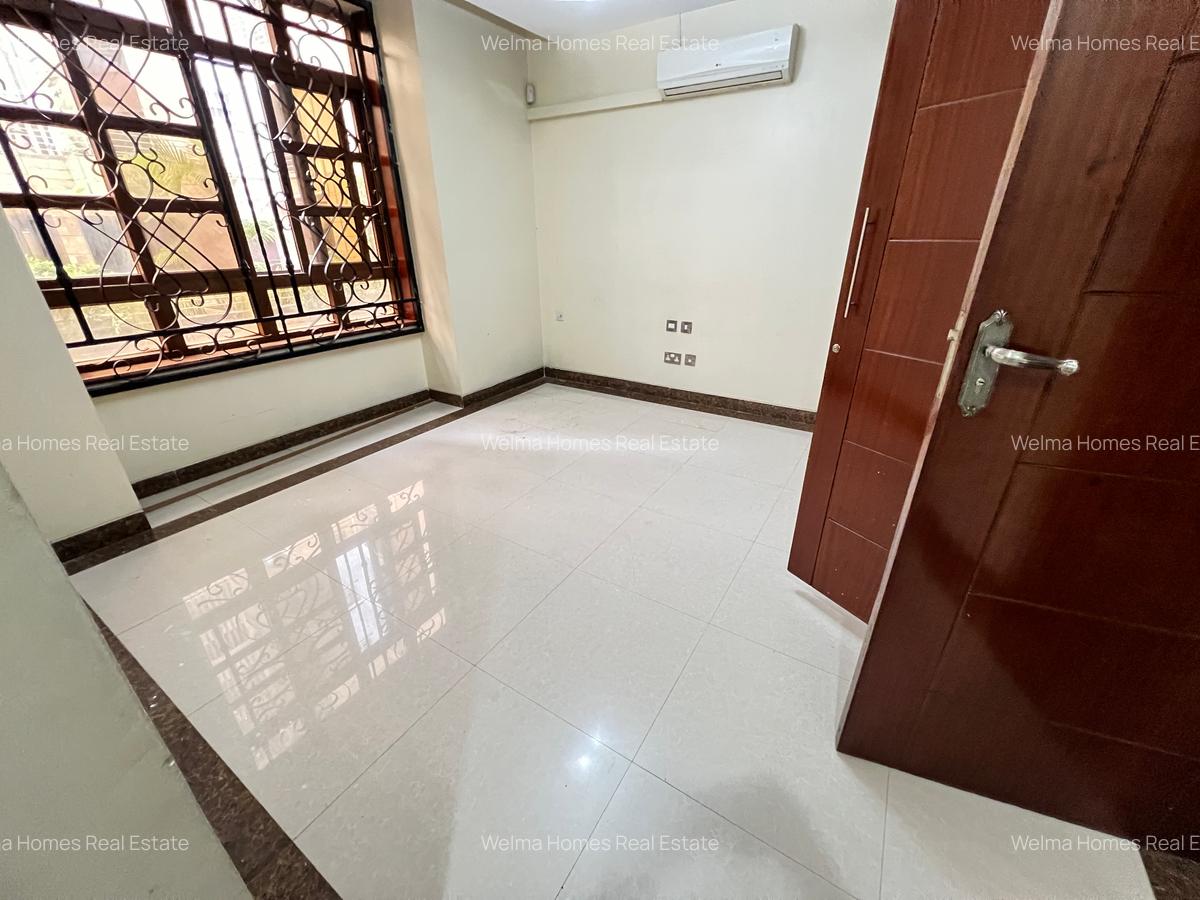 4 Bed Apartment with En Suite in Lavington - 11
