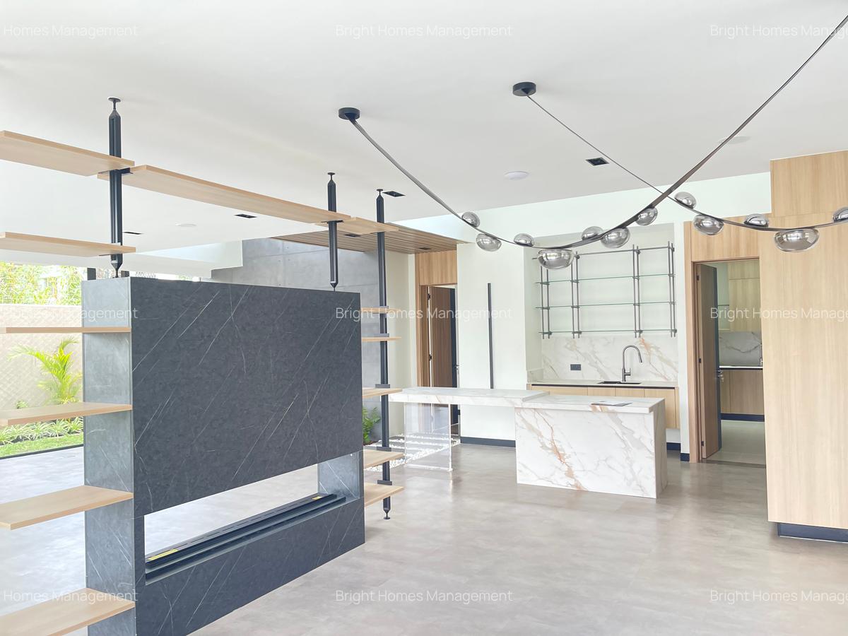 5 Bed Townhouse with En Suite in Lavington - 5