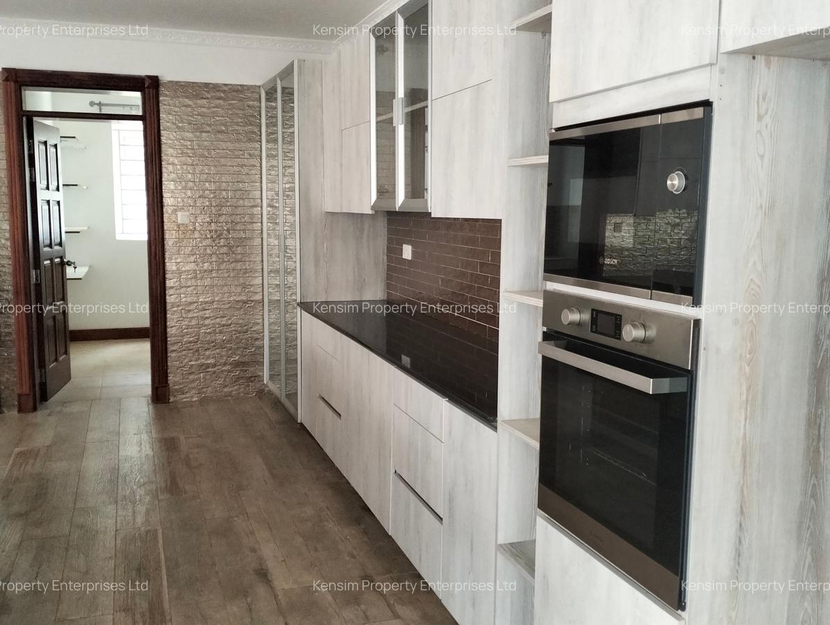 5 Bed Townhouse with En Suite in Rosslyn - 7