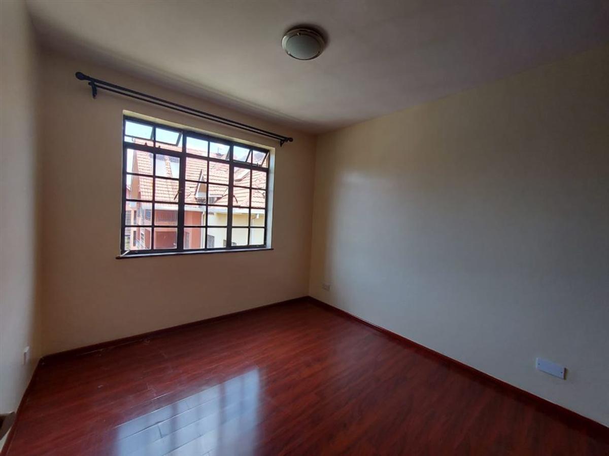 3 Bed Apartment with En Suite at Fourways Junction Estate - 10