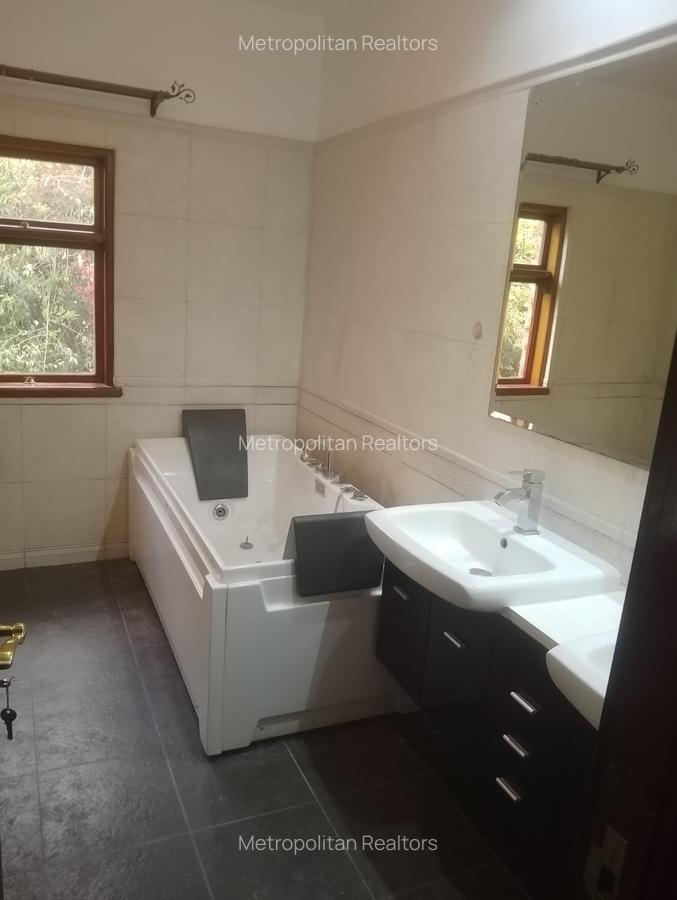 4 Bed Villa with Staff Quarters in Karen - 7