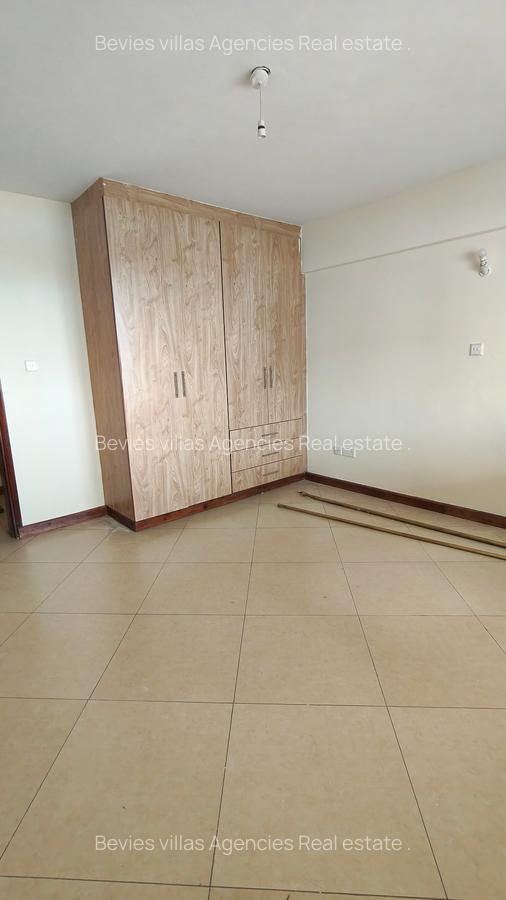 3 Bed Apartment with En Suite at Parklands - 4